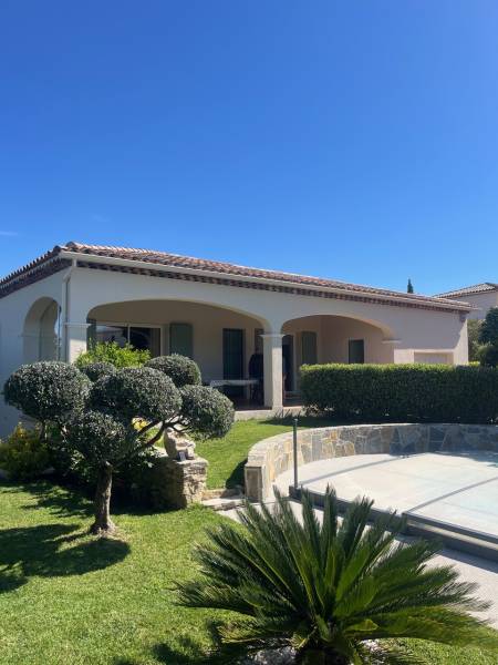 Fabrication et pose de gouttière aluminium, couvertine et boite à eaux sur Toulon et tout le var